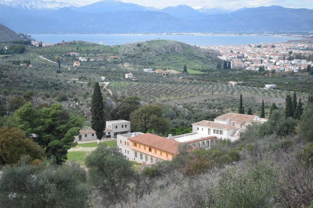 Nafplio, Hill With An Amazing View Apartment ภายนอก รูปภาพ
