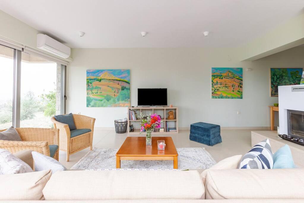 Nafplio, Hill With An Amazing View Apartment ภายนอก รูปภาพ