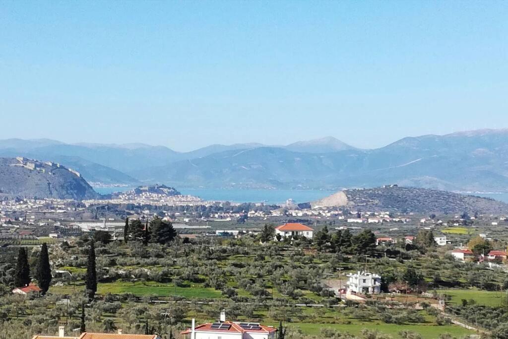 Nafplio, Hill With An Amazing View Apartment ภายนอก รูปภาพ