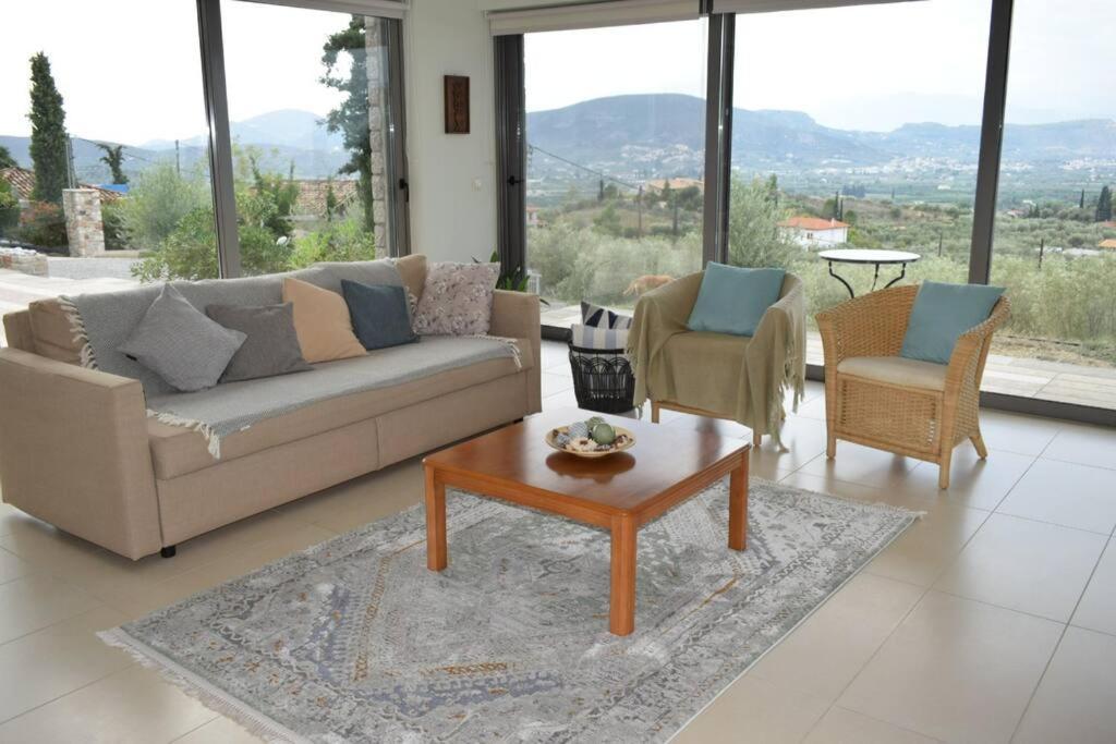 Nafplio, Hill With An Amazing View Apartment ภายนอก รูปภาพ