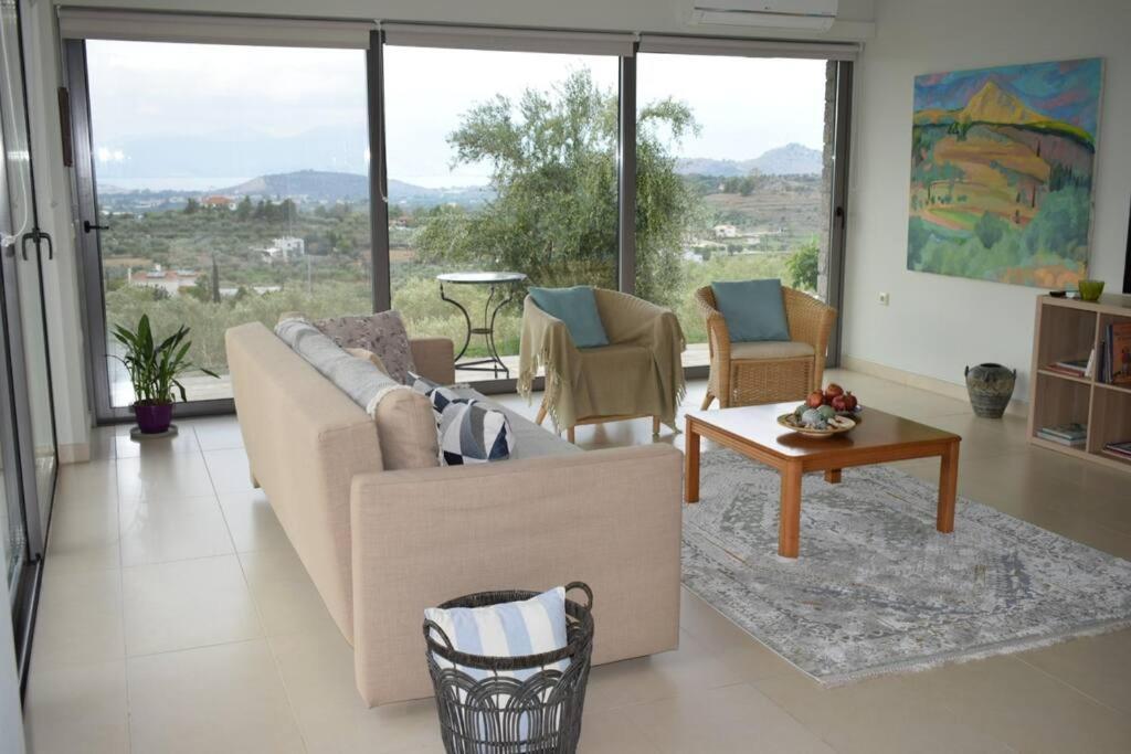 Nafplio, Hill With An Amazing View Apartment ภายนอก รูปภาพ