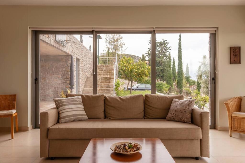 Nafplio, Hill With An Amazing View Apartment ภายนอก รูปภาพ