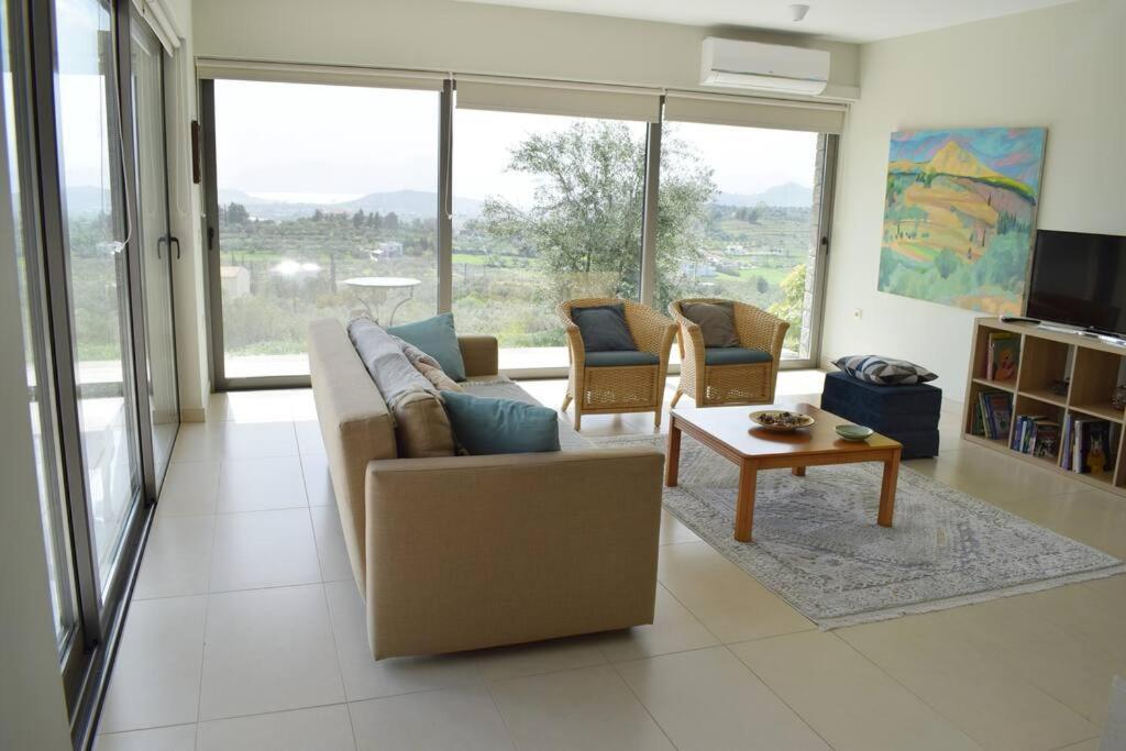 Nafplio, Hill With An Amazing View Apartment ภายนอก รูปภาพ